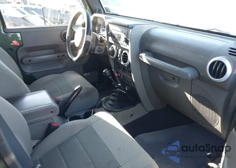 2008 Jeep Wrangler Unlimited Sahara z USA, uszkodzony, nr VIN 1J4GA59148L572603